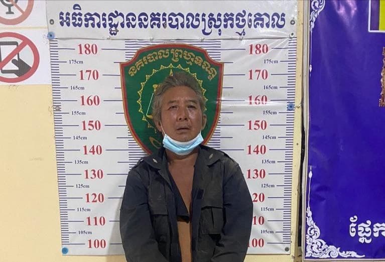 គ្រាន់តែរឿងបាត់មីកញ្ចប់! ទាញពូថៅកាប់ទៅលើគ្នាឯង មិនប្រណី