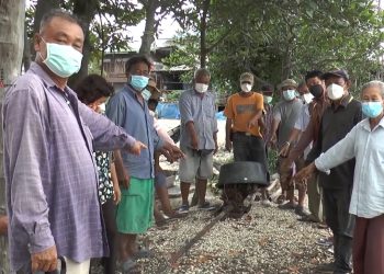 កសិករថៃតាមឆ្នេរទាមទារសំណងបន្ទាប់ពីរងគ្រោះដោយទឹកសាប