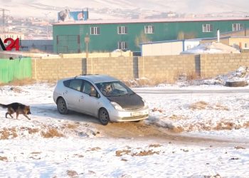 ការកើនឡើងកំដៅនៅម៉ុងហ្គោលីបណ្តាលឱ្យមានការបំផ្លិចបំផ្លាញដោយទឹកជំនន់និងការបាក់ទឹកកកពីលើភ្នំ