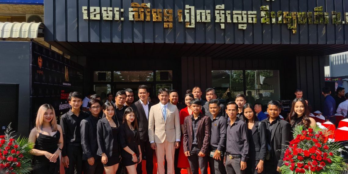 ឧកញ៉ា ខេម សិរីមន្ត បោះទុនរាប់លានដុល្លារតែប្រកាសលក់ដីឡូតិ៍តម្លៃទាប់ទីផ្សារមិនដែលធ្លាប់មានក្នុងទឹកដីខេត្តសៀមរាប