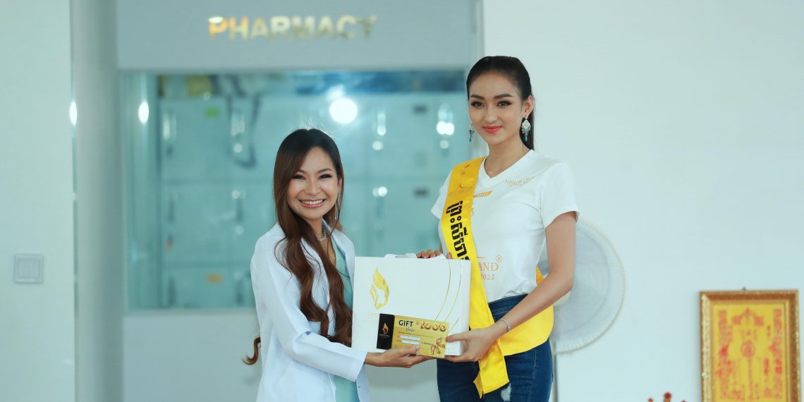 ទើបតែឆ្នាំនេះ មិនធ្លាប់មានពីមុនហើយមិនធម្មតាឡើយ! មជ្ឈមណ្ឌលកែសម្ផស្ស គ្រីស្តាល់ ផ្តល់រង្វាន់ធំជូនជ័យលាភី MISS GRAND CAMBODIA 2022 នូវការថែទាំងសម្រស់និងសេវាកម្មកែសម្រស់ពេញមួយឆ្នាំ