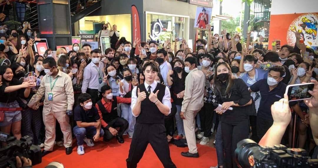 មីន ភីរ៉ាវិច៖ អ្នកគាំទ្រ ហ្វេនៗនៅ កម្ពុជាធ្វើឱ្យខ្ញុំចងចាំមិនភ្លេច!