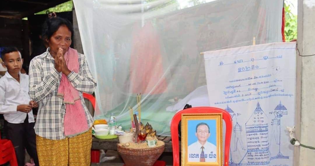 បុរសម្នាក់ចុ-កពោះឲ្យកូននិងក្រុមគ្រួសារជូនទៅឱ្យពេទ្យដើម្បីព្យាបា-លលោកគ្រូពេទ្យចា-ក់ថ្នាំ១ម្ជុរប្រកា-ច់ស្លា-ប់ភ្លា-មៗ