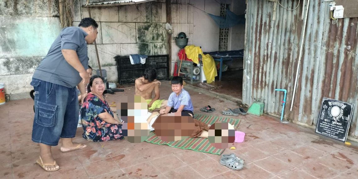 មិនដឹងថាខូចចិត្តនឹងរឿងអ្វី? យុវតីវ័យសិស្សសាលាម្នាក់ស្រាប់តែដាច់ចិត្តចងកសម្លាប់ខ្លួនចោលឪពុកម្តាយ