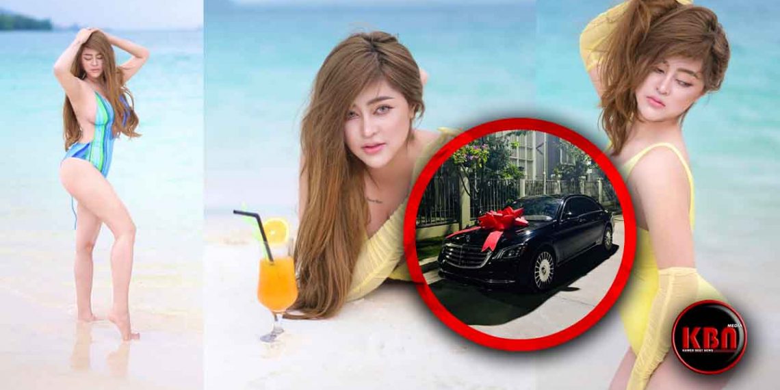 ទើបតែមកពីសមុទ្របង្អួតសម្រស់សិចស៊ីយ៉ាងស្រស់ស្រាយ ស្រាប់តែថ្ងៃនេះ ម៉ូលីកា ទទួលកាដូថ្មីពីសង្សារចាស់នូវរថយន្ដទំនើបម៉ាក Mercedes ថ្មីស្រឡាងមួយគ្រឿង