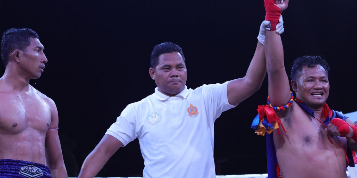 KHMER FIGHT 2022 ៦គូអន្តរជាតិខ្លាំងប៉ះខ្លាំងដូចគ្នាធ្វើឱ្យទស្សនាផ្ទាល់រាប់សិបម៉ឺនពេញចិត្ត (មានវីឌីអូប្រកួតពេញ)