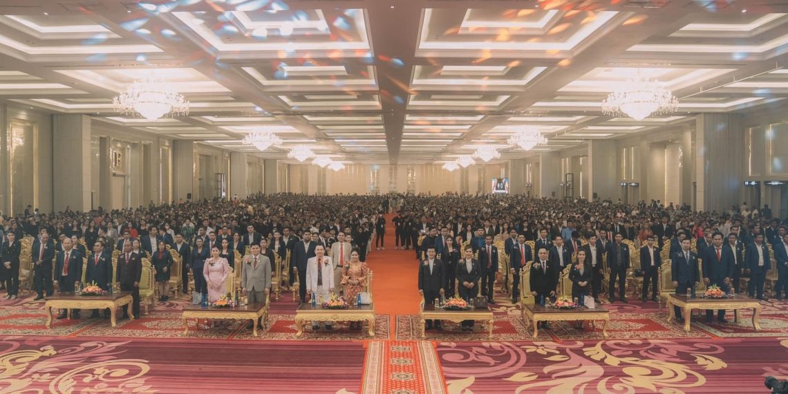 កក្រើកខ្លាំងតែម្តងឆ្នាំនេះ ក្រុមហ៊ុន PSK2005&SPR ផ្ទុះការគាំទ្រមិនធម្មតាកើនសមាជិកយ៉ាងច្រើនសន្ធឹករហូតជាងមួយម៉ឺនពីរពាន់នាក់ជួបជុំគ្នាធ្វើរឿងនេះមួយ