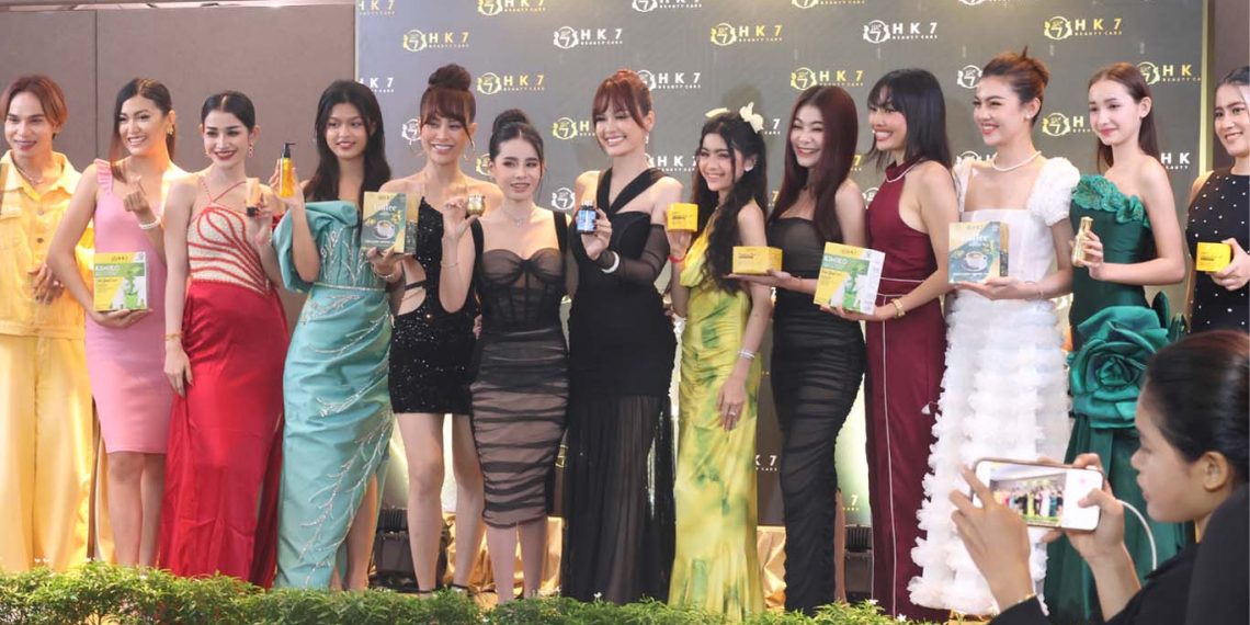 មិនមែនយក២ឬ៣ទេ! ម្តងនេះគឺយក១២នាក់តែម្តង, លោកស្រីអគ្គនាយិកា អ៊ឹម សុគន្ធា HK7 ហ៊ានចំណាយរាប់ម៉ឺនដុល្លារយកស្រីស្អាត១២រូបធ្វើជាទូតសុឆន្ទៈ  