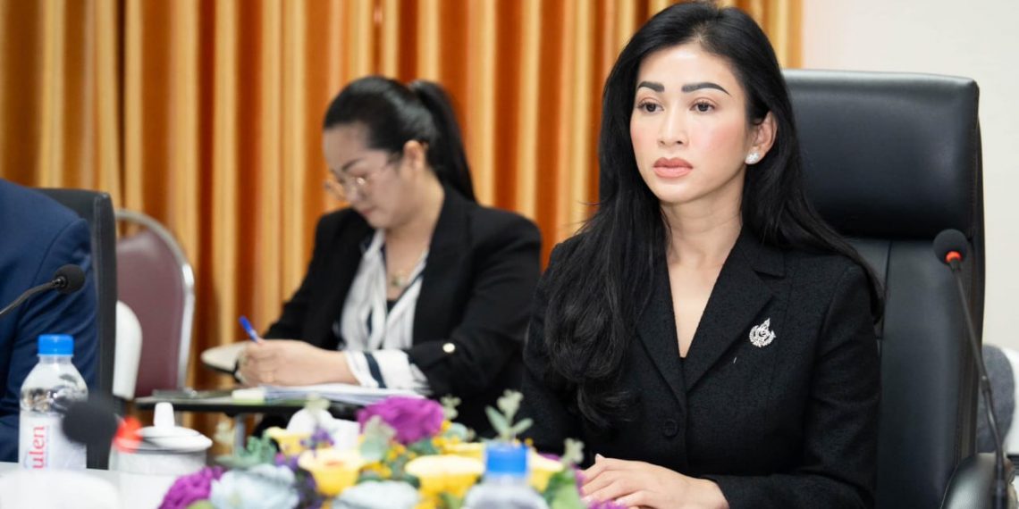 រដ្ឋមន្ត្រីក្រសួងកិច្ចការនារី ស្នើរសុំអ្នកឧកញ៉ា ម៉ៅ ចំណាន គិតម៉េង សហប្រតិបត្តិការរួមគ្នាលើកកម្ពស់តម្លៃស្ត្រីនិងយេនឌ័រនៅក្នុងសង្គមកម្ពុជា